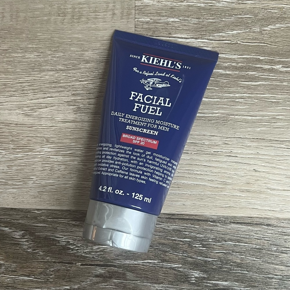 NWT Kiehl’s Facial Fuel SPF20 moisturizer